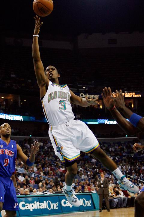 以及在后腰 以及在后腰